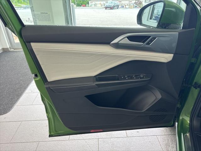 2026 Volkswagen Taos SEL