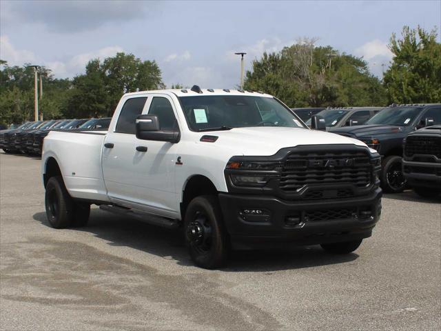 2026 RAM Ram 3500 RAM 3500 TRADESMAN CREW CAB 4X4 8 BOX