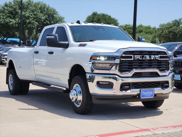 2026 RAM Ram 3500 RAM 3500 TRADESMAN CREW CAB 4X4 8 BOX