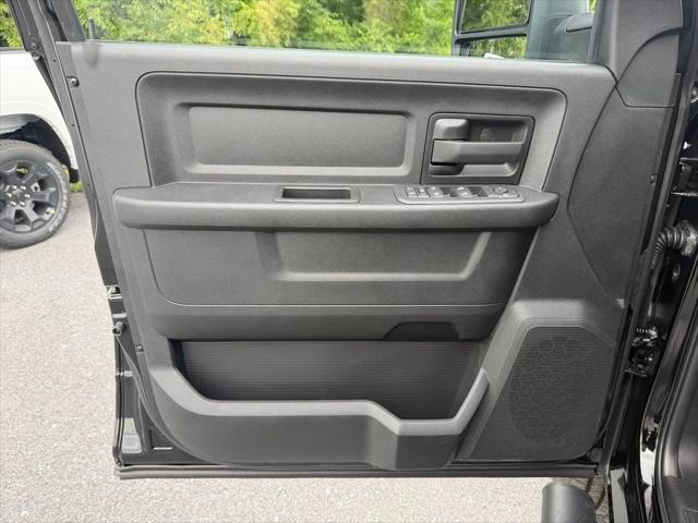 2026 Ram 3500 Tradesman Crew Cab 4x4 8 Box