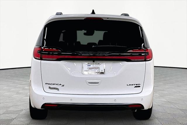 2027 Chrysler Pacifica Limited