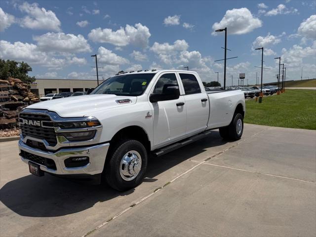 2026 RAM Ram 3500 RAM 3500 TRADESMAN CREW CAB 4X4 8 BOX