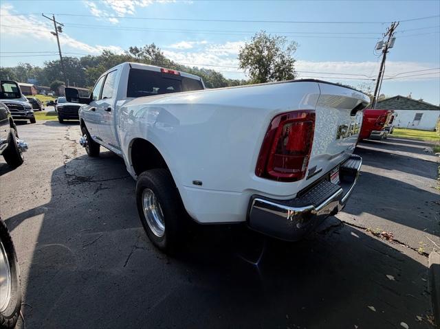 2026 RAM 3500 RAM 3500 BIG HORN CREW CAB 4X4 8 BOX
