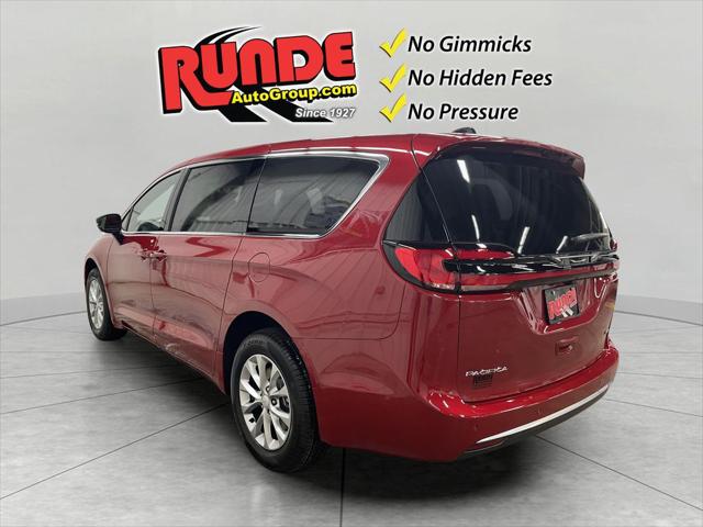 2027 Chrysler Pacifica PACIFICA SELECT AWD 2027 Chrysler Pacifica PACIFICA SELECT AWD