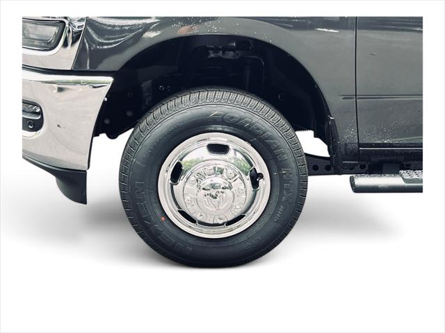 2026 Ram 3500 Tradesman Crew Cab 4x4 8 Box