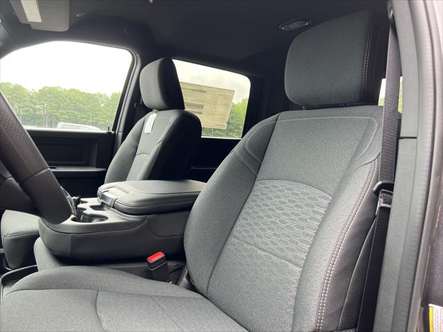 2026 Ram 3500 Tradesman Crew Cab 4x4 8 Box