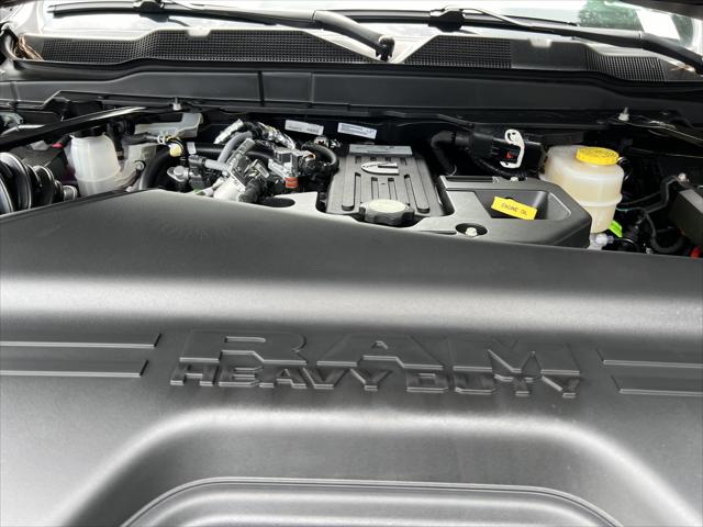 2026 Ram 3500 Tradesman Crew Cab 4x4 8 Box