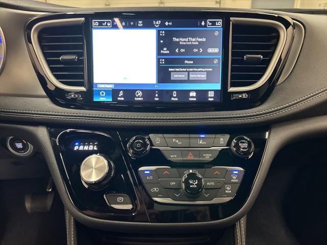 2027 Chrysler Pacifica Limited