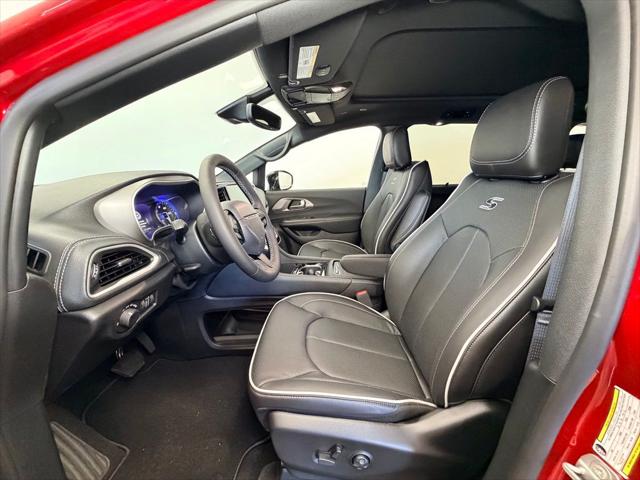 2027 Chrysler Pacifica PACIFICA LIMITED AWD