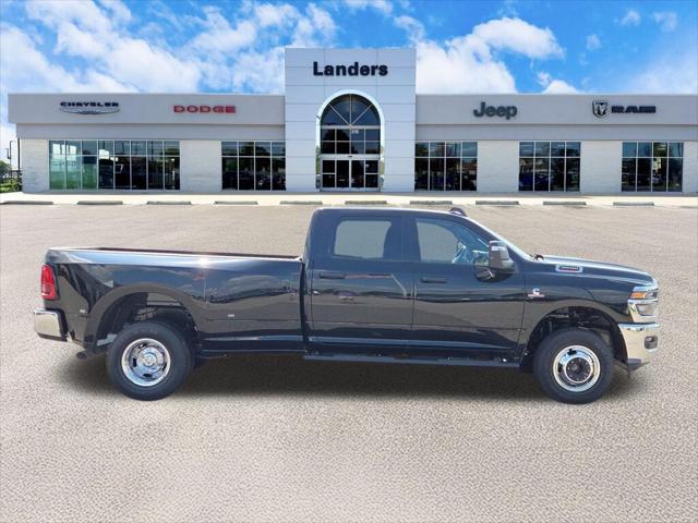 2026 Ram 3500 Tradesman Crew Cab 4x4 8 Box