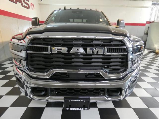 2026 RAM Ram 3500 RAM 3500 TRADESMAN CREW CAB 4X4 8 BOX