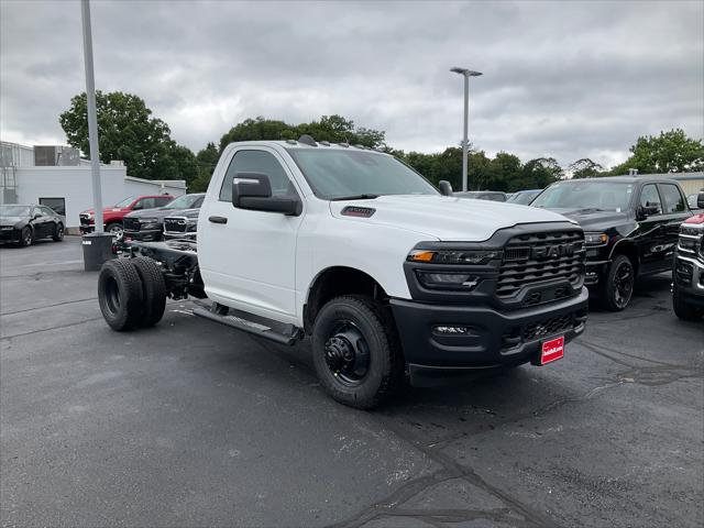 2026 RAM 3500 Chassis RAM 3500 TRADESMAN CHASSIS REGULAR CAB 4X4 60 CA