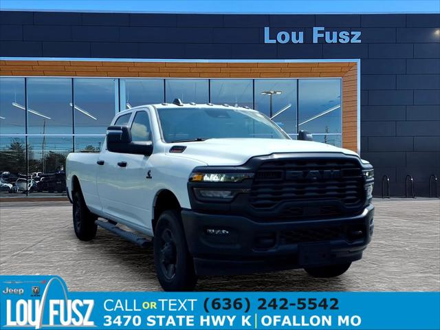 2026 RAM Ram 3500 RAM 3500 TRADESMAN CREW CAB 4X4 8 BOX
