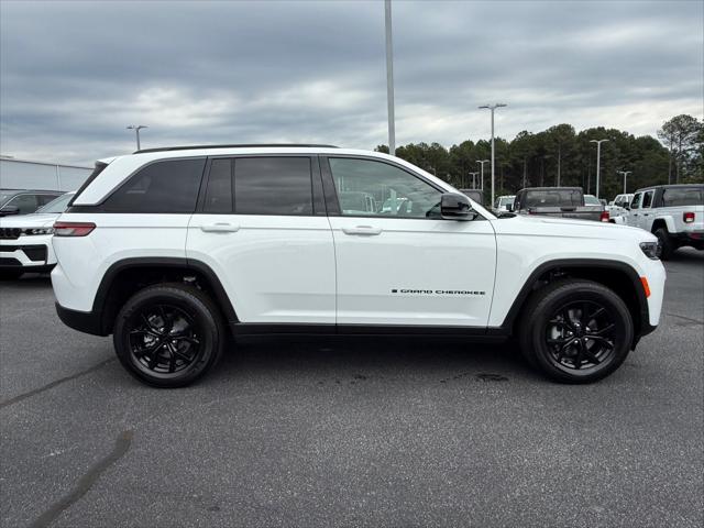2026 Jeep Grand Cherokee GRAND CHEROKEE LAREDO ALTITUDE 4X4