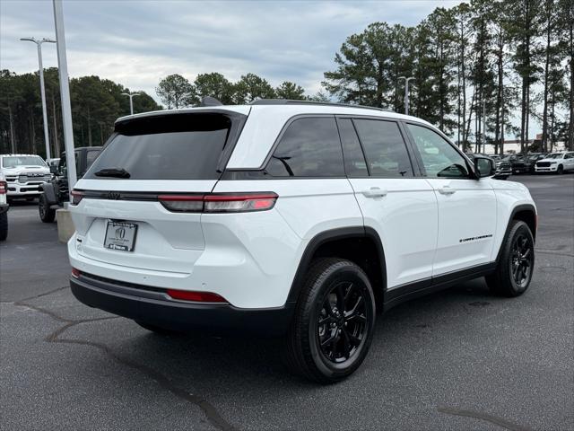 2026 Jeep Grand Cherokee GRAND CHEROKEE LAREDO ALTITUDE 4X4