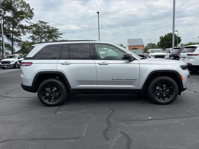 2026 Jeep Grand Cherokee Altitude 4x4
