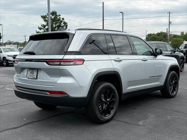 2026 Jeep Grand Cherokee GRAND CHEROKEE LAREDO ALTITUDE 4X4 2026 Jeep Grand Cherokee GRAND CHEROKEE LAREDO ALTITUDE 4X4