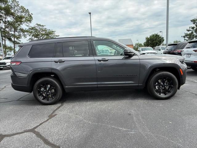 2026 Jeep Grand Cherokee Altitude 4x2