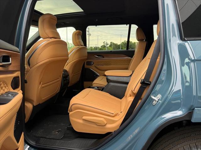 2026 Jeep Grand Cherokee Summit 4x4