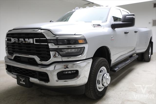 2026 RAM Ram 3500 RAM 3500 TRADESMAN CREW CAB 4X4 8 BOX