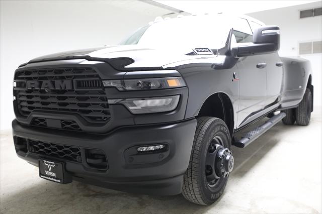 2026 RAM Ram 3500 RAM 3500 TRADESMAN CREW CAB 4X4 8 BOX