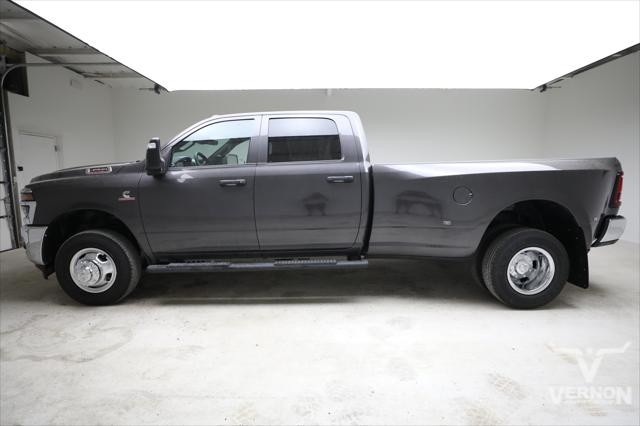 2026 RAM Ram 3500 RAM 3500 TRADESMAN CREW CAB 4X4 8 BOX