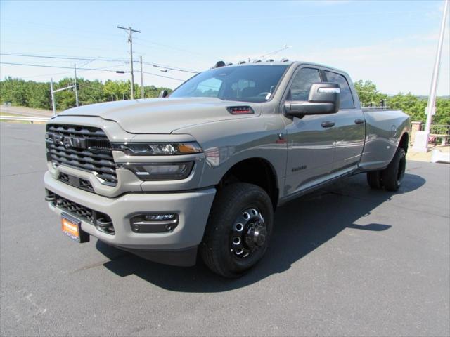 2026 RAM 3500 RAM 3500 BIG HORN CREW CAB 4X4 8 BOX