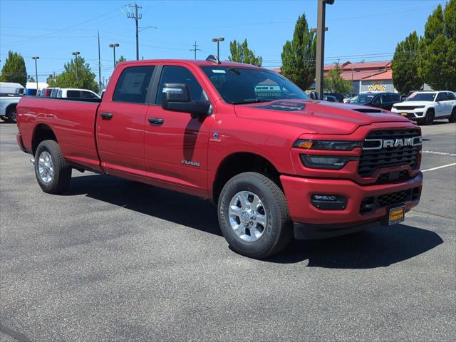 2026 RAM 3500 RAM 3500 BIG HORN CREW CAB 4X4 8 BOX
