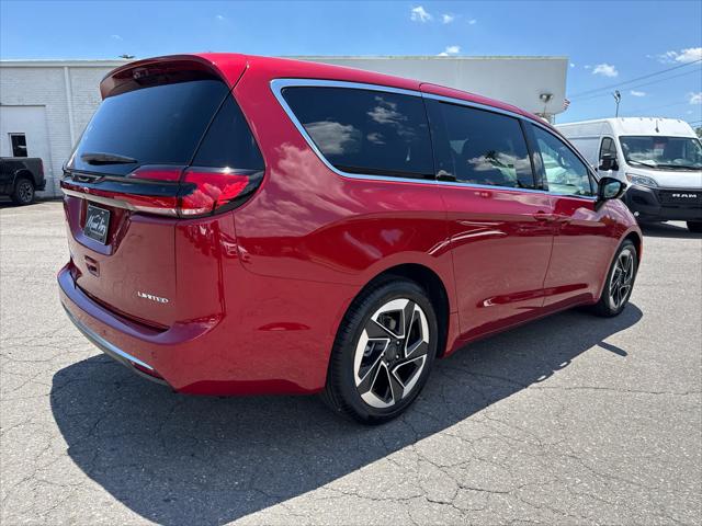 2027 Chrysler Pacifica Limited