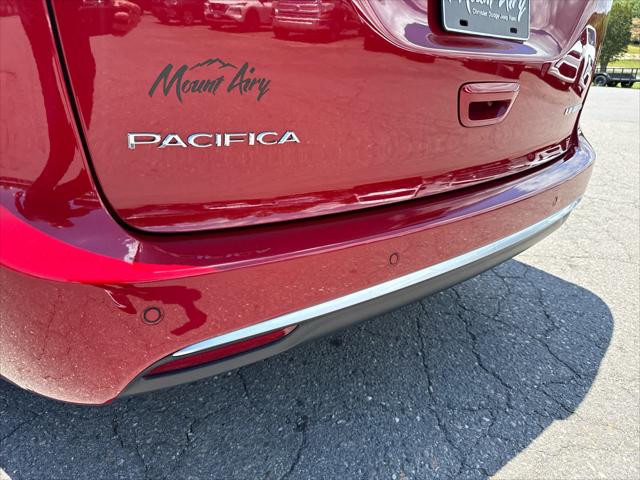 2027 Chrysler Pacifica Limited