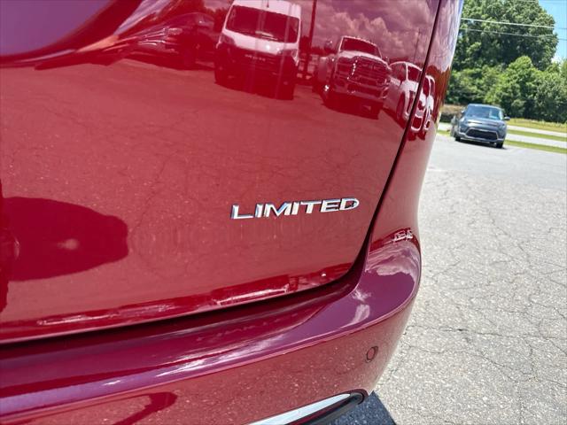 2027 Chrysler Pacifica Limited