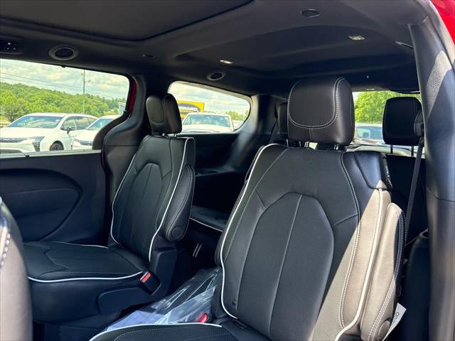 2027 Chrysler Pacifica Limited