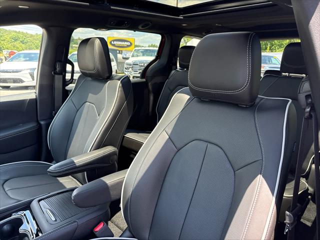 2027 Chrysler Pacifica Limited
