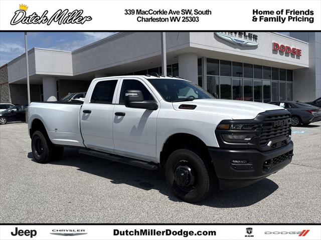 2026 RAM Ram 3500 RAM 3500 TRADESMAN CREW CAB 4X4 8 BOX