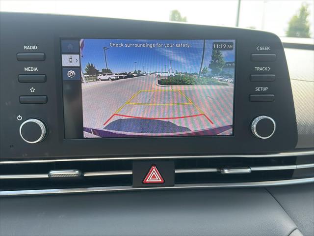 2025 Hyundai Elantra SE