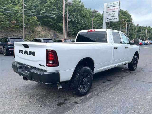 2026 Ram 3500 Tradesman Crew Cab 4x4 8 Box