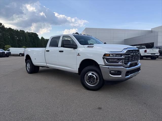 2026 RAM Ram 3500 RAM 3500 TRADESMAN CREW CAB 4X4 8 BOX