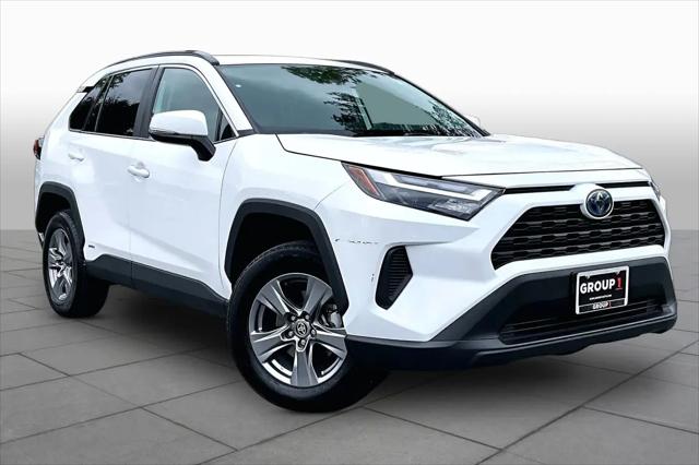 2024 Toyota RAV4 Hybrid XLE