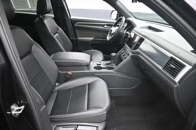 2021 Volkswagen Atlas Cross Sport 3.6L V6 SE w/Technology R-Line