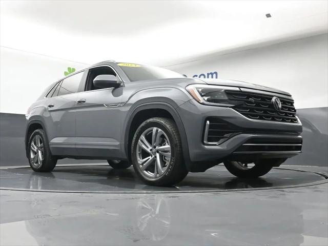 2024 Volkswagen Atlas Cross Sport 2.0T SEL R-Line