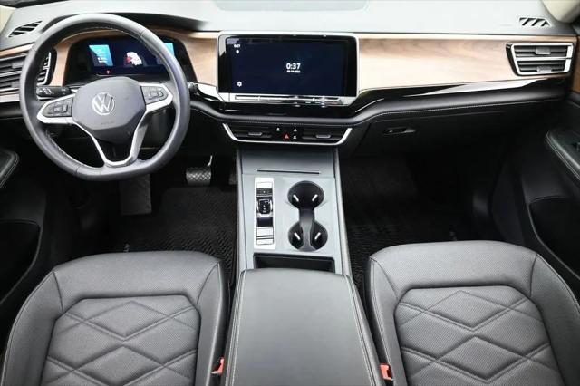 2024 Volkswagen Atlas 2.0T SE