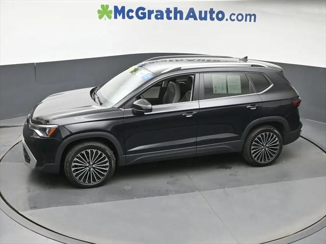 2025 Volkswagen Taos 1.5T SE