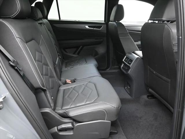 2026 Volkswagen Atlas Cross Sport SE with Technology