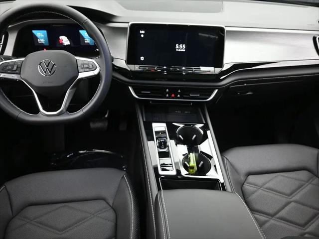 2026 Volkswagen Atlas Cross Sport SE with Technology