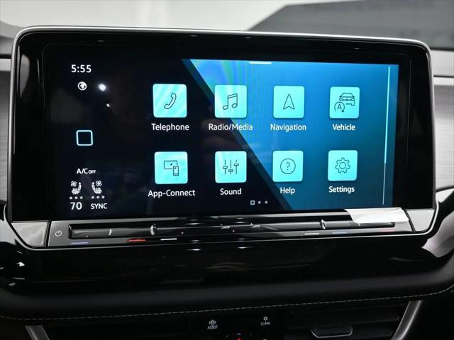 2026 Volkswagen Atlas Cross Sport SE with Technology