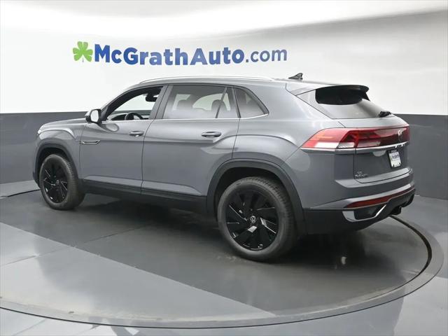 2026 Volkswagen Atlas Cross Sport SE with Technology