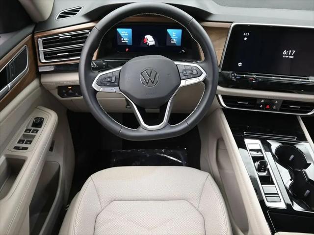 2026 Volkswagen Atlas SE with Technology
