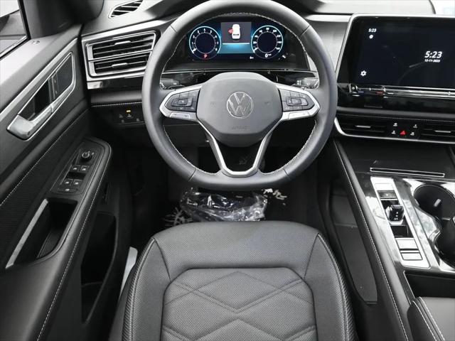 2026 Volkswagen Atlas Cross Sport SE with Technology