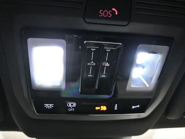 2026 Volkswagen Atlas Cross Sport SE with Technology