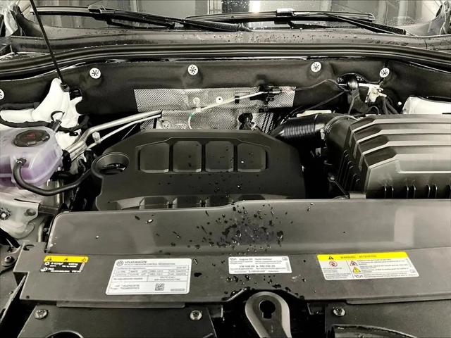 2026 Volkswagen Atlas Cross Sport SEL Premium R-Line
